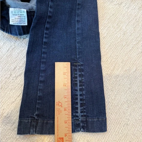 $218 Bevy Flog Adele Flared Hem Denim Jeans Size 27 Waist - Picture 10 of 11
